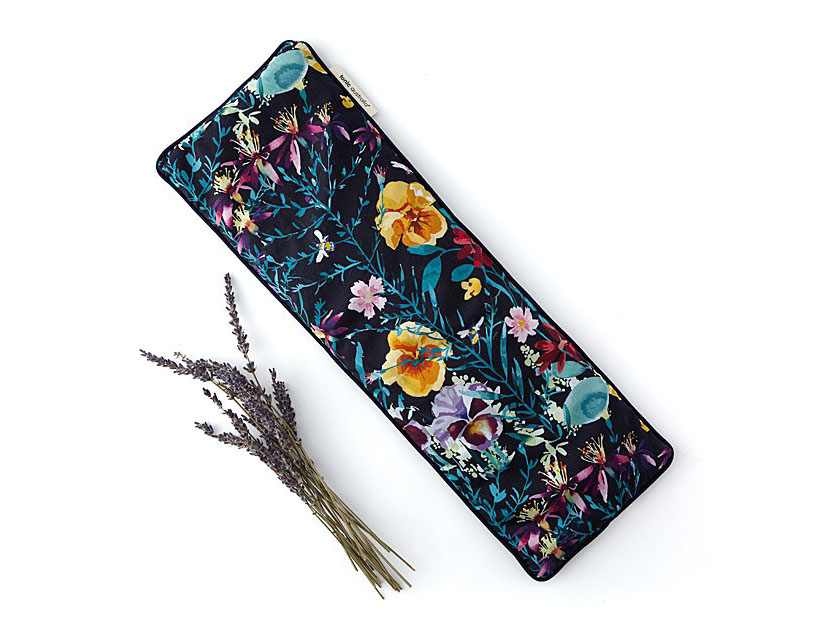 Calming Lavender Heat Pillow Calms Your Senses for A Good Sleep