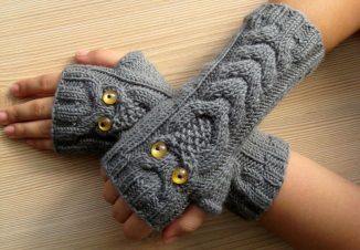 Cute Owl Gray Fingerless Gloves for Winter Style