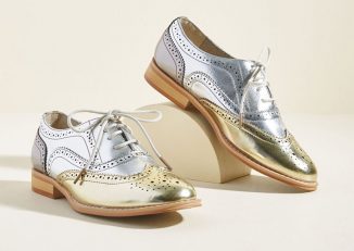 Fabulous, Classic Style Talking Picture Oxford Flat in Metallic Trio