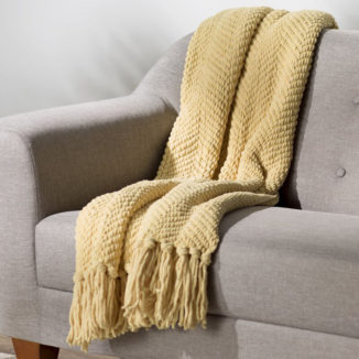 Lightweight Three Posts Nader Throw Blanket with Fluffy Texture and Soft Material