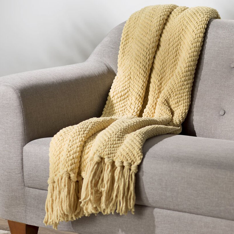 Three Posts Nader Blanket